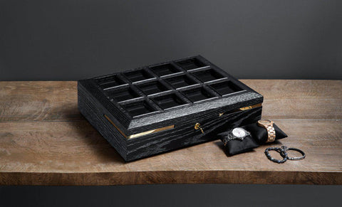 DARK VOYEUR' Black Edition Serie