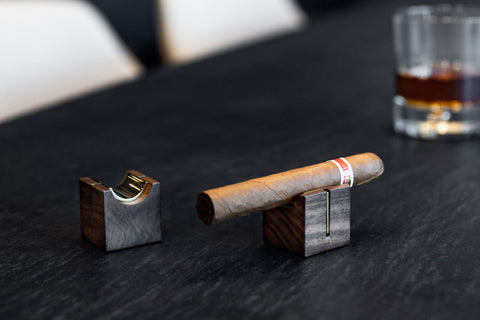 CUBO' Cigar Holder