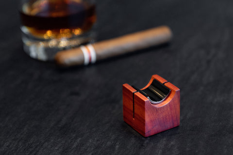 CUBO' Cigar Holder